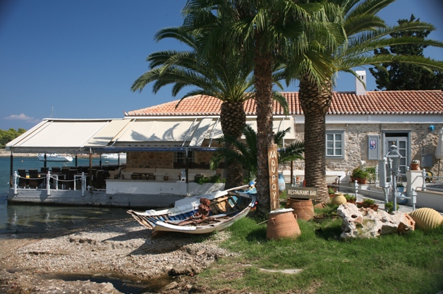 Spetses Island - Most tavernas offer sea and harbour views